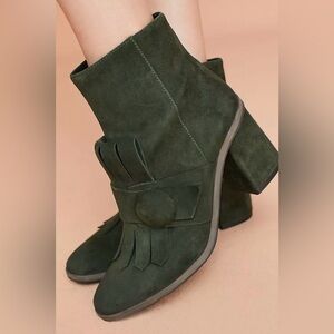 Bruno Premi Kiltie Suede Booties Anthropologie Loden Green Women’s Size 41